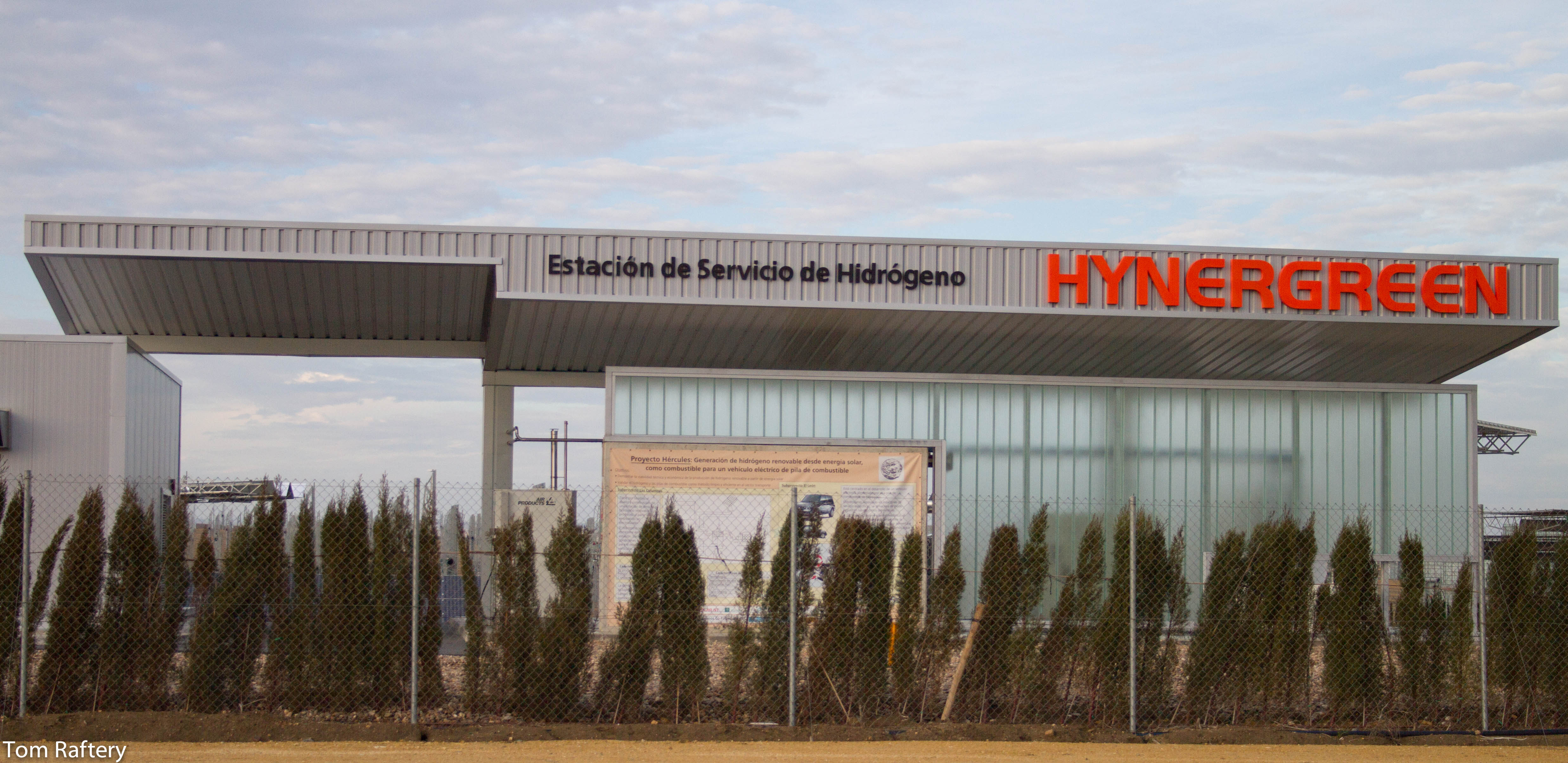 Hydrogen fuel station